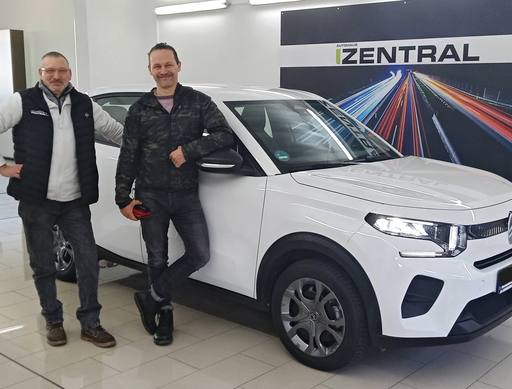 Bild: Januar 2026: Herzlichen Glückwunsch Private Akademie für Bildung zu Ihrem neuen Auto.
