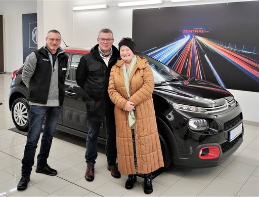 Bild: Dezember 2022: Herzlichen Glückwunsch Familie Andris zu ihrem neuen Citroen.
